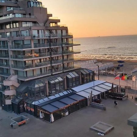 Appartement Met Zeezicht Op Het Van Bunnenplein Knokke-Heist Esterno foto