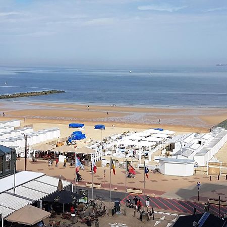 Appartement Met Zeezicht Op Het Van Bunnenplein Knokke-Heist Esterno foto