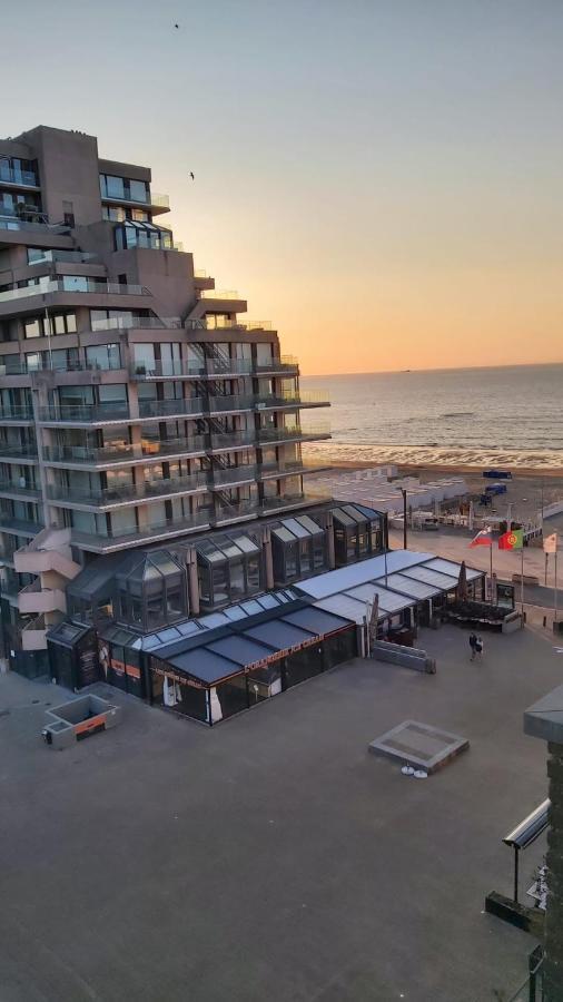 Appartement Met Zeezicht Op Het Van Bunnenplein Knokke-Heist Esterno foto